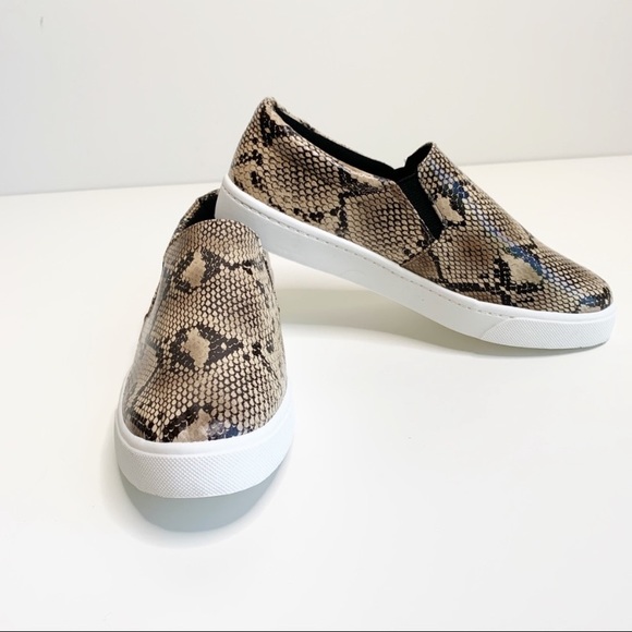 New Soda 6.5 Snake Sneaker - Picture 3 of 3